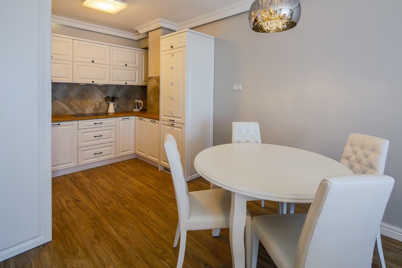 Apartament Paryski Miedzyzdroje Exterior foto